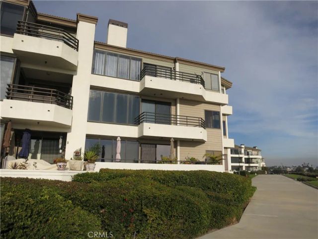 210 Lille Lane 208, Newport Beach, CA 92663