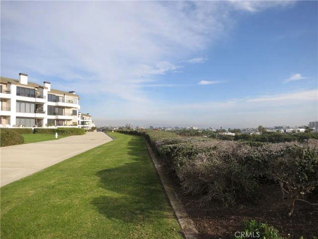 210 Lille Lane 208, Newport Beach, CA 92663