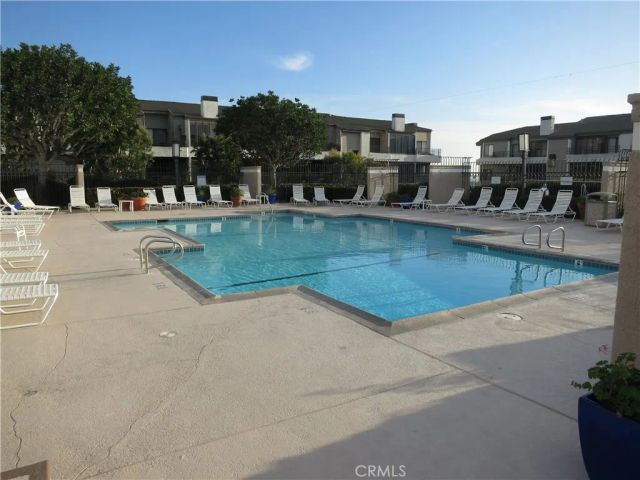 210 Lille Lane 208, Newport Beach, CA 92663