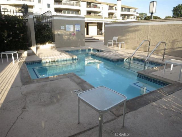 210 Lille Lane 208, Newport Beach, CA 92663