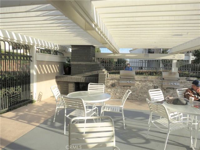 210 Lille Lane 208, Newport Beach, CA 92663