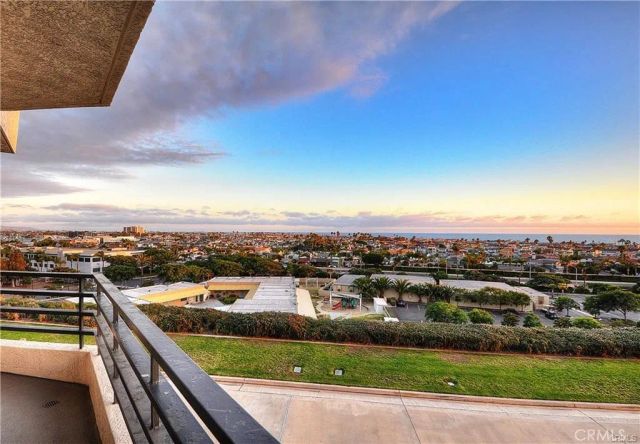 210 Lille Lane 208, Newport Beach, CA 92663