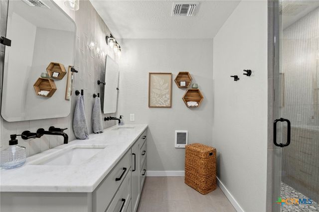 412 Marymont Dr, New Braunfels, TX 78130