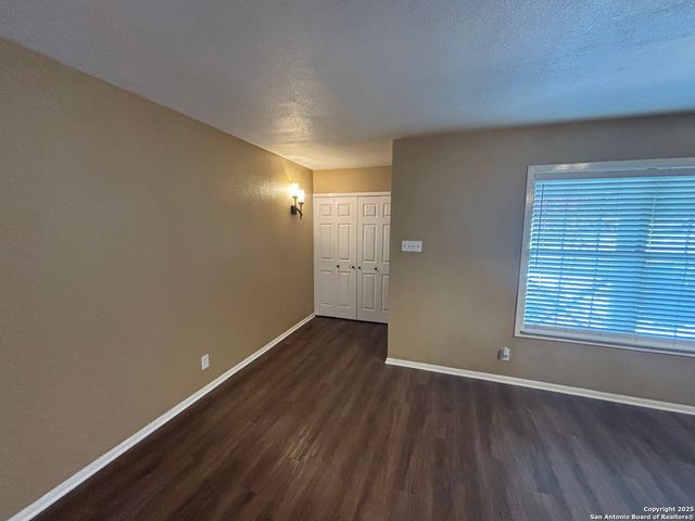 1002 Mount Riga, San Antonio, TX 78213