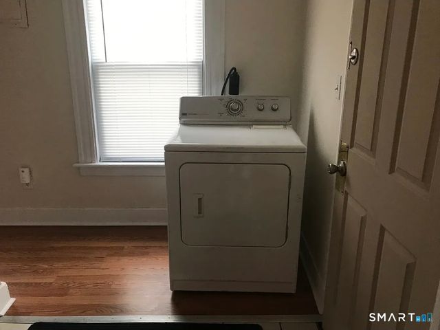 39 Pine Street 2nd fl, New Haven, CT 06513