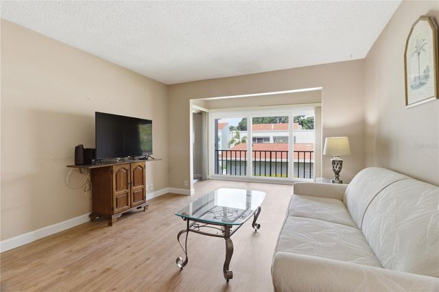2060 MARILYN STREET 207, Clearwater, FL 33765