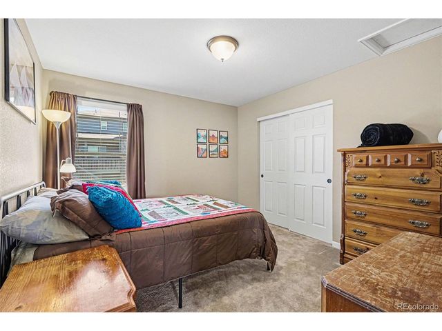 26712 E Hinsdale Pl, Aurora, CO 80016