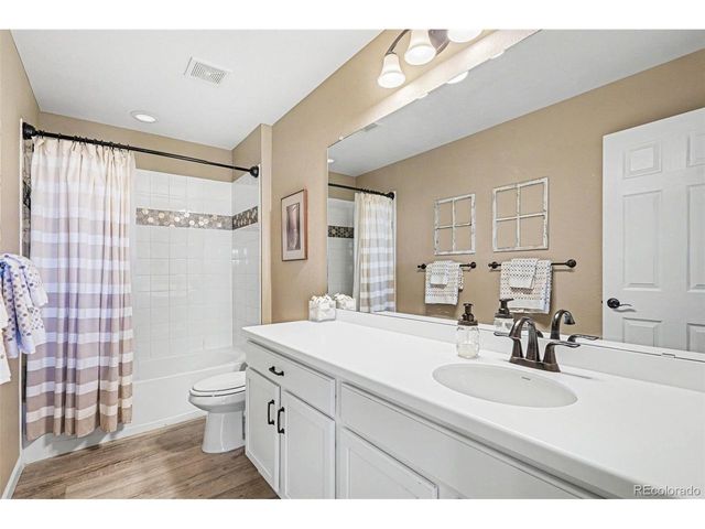 26712 E Hinsdale Pl, Aurora, CO 80016
