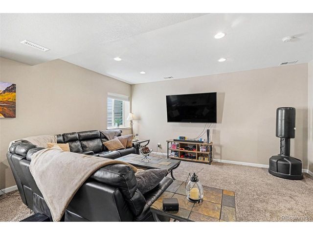 26712 E Hinsdale Pl, Aurora, CO 80016