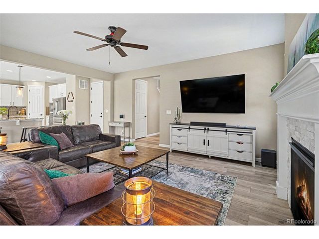 26712 E Hinsdale Pl, Aurora, CO 80016