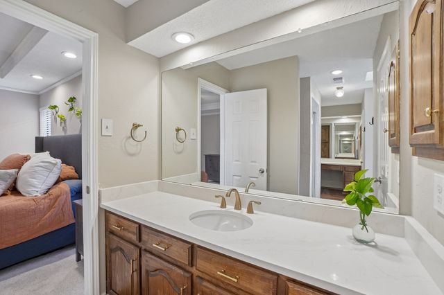 2330 Heatherwoods Way, Carrollton, TX 75007