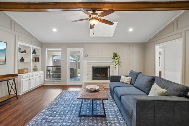 2330 Heatherwoods Way, Carrollton, TX 75007
