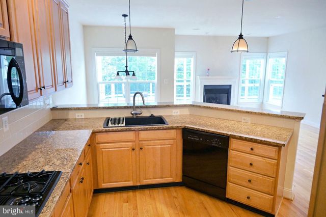 19871 NAPLES LAKES TER, Ashburn, VA 20147