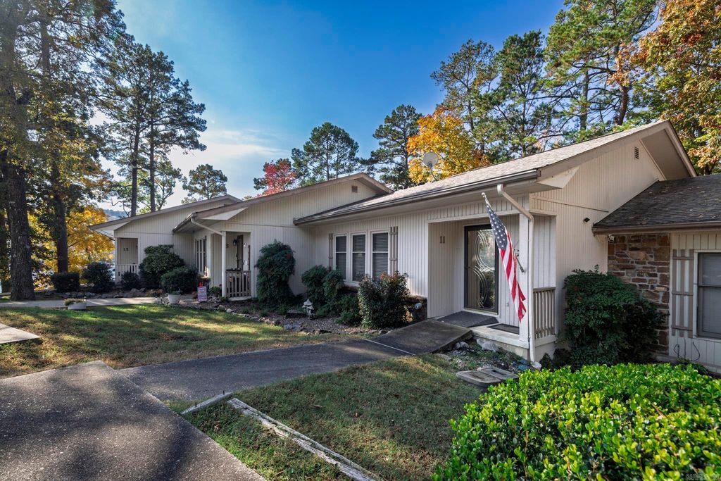 11 Torre Del Mar Way, Hot Springs Village, AR 71909