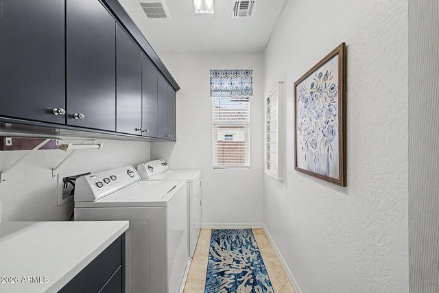 12542 W KRALL Court, Glendale, AZ 85307