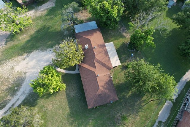315 N Main St, Ingram, TX 78025