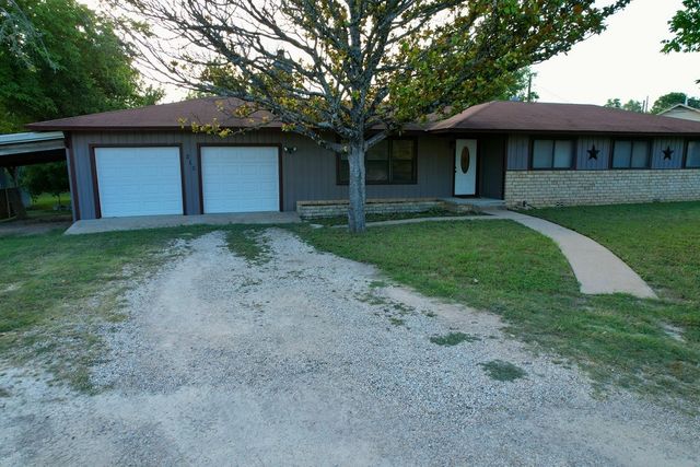 315 N Main St, Ingram, TX 78025