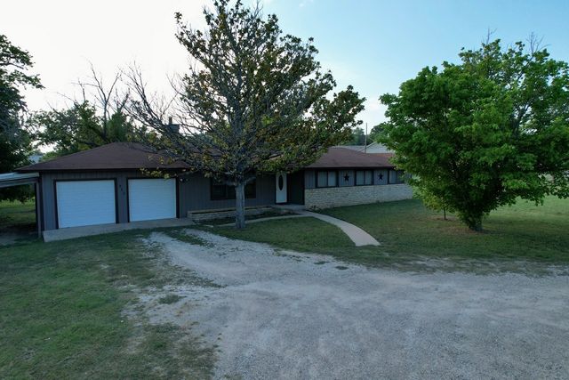 315 N Main St, Ingram, TX 78025