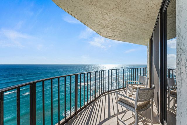 5420 N Ocean Drive 2101, Singer Island, FL 33404