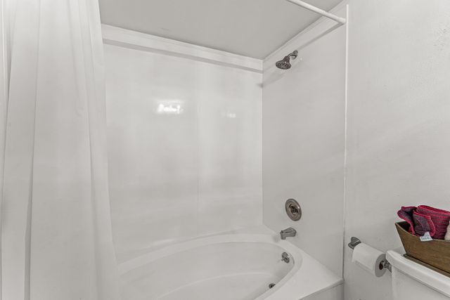 5420 N Ocean Drive 2101, Singer Island, FL 33404