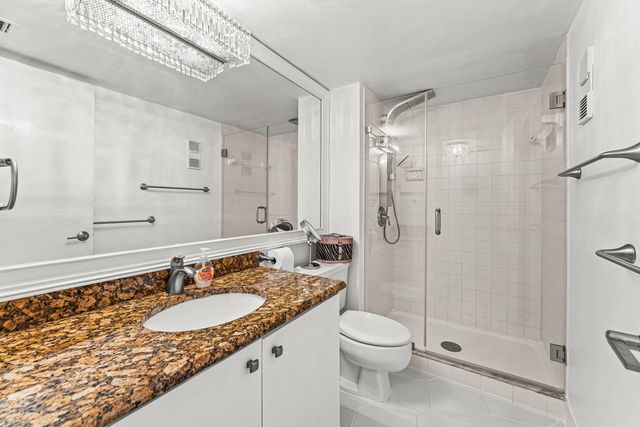 5420 N Ocean Drive 2101, Singer Island, FL 33404