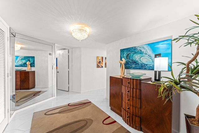 5420 N Ocean Drive 2101, Singer Island, FL 33404