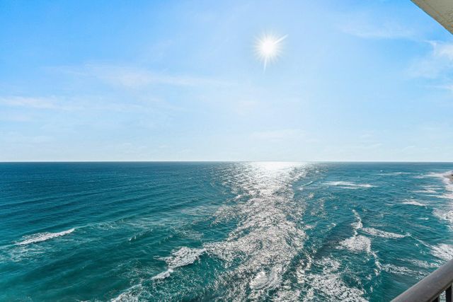 5420 N Ocean Drive 2101, Singer Island, FL 33404