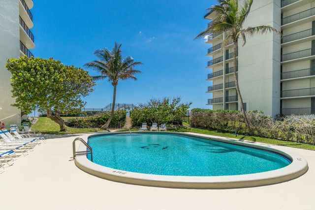 5420 N Ocean Drive 2101, Singer Island, FL 33404
