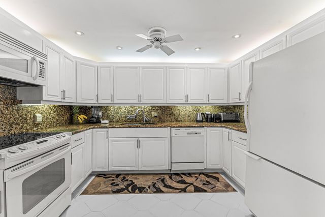 5420 N Ocean Drive 2101, Singer Island, FL 33404