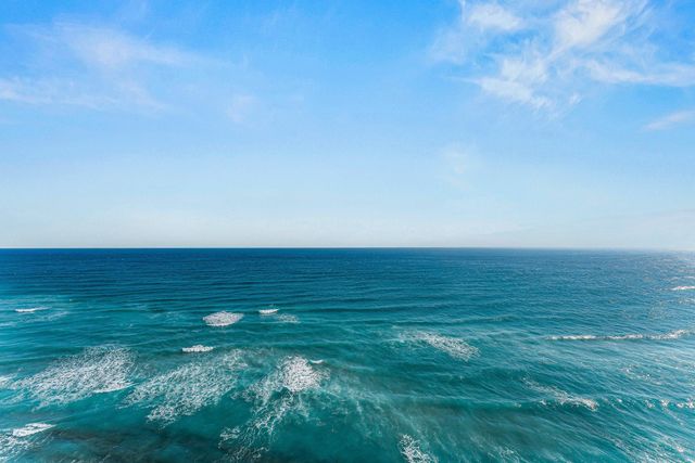 5420 N Ocean Drive 2101, Singer Island, FL 33404