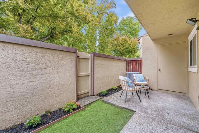 4436 Del Valle Pkwy, Pleasanton, CA 94566