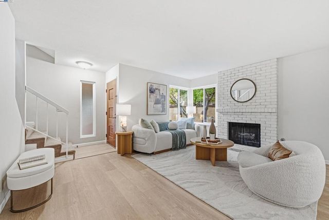 4436 Del Valle Pkwy, Pleasanton, CA 94566