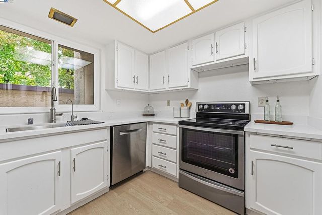 4436 Del Valle Pkwy, Pleasanton, CA 94566