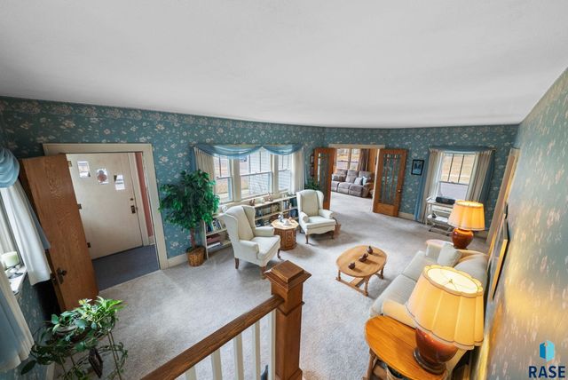 222 W 23rd St Street, Sioux Falls, SD 57105