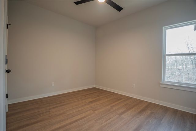 14 Nairn Lane, Bella Vista, AR 72715