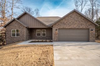 14 Nairn Lane, Bella Vista, AR 72715