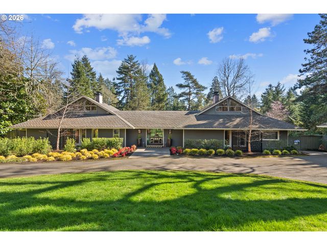 12534 S IRON MOUNTAIN Blvd, Portland, OR 97219