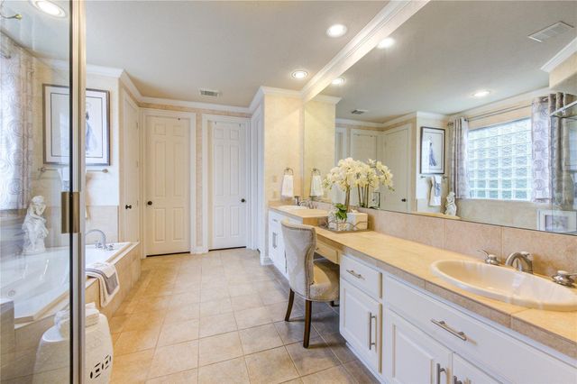 13510 Indigo Lake, Houston, TX 77077