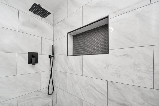 6601 Sands Point Drive 47, Houston, TX 77074