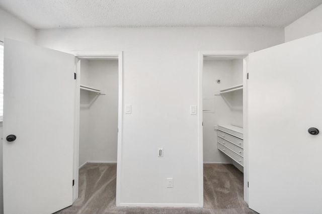 6601 Sands Point Drive 47, Houston, TX 77074