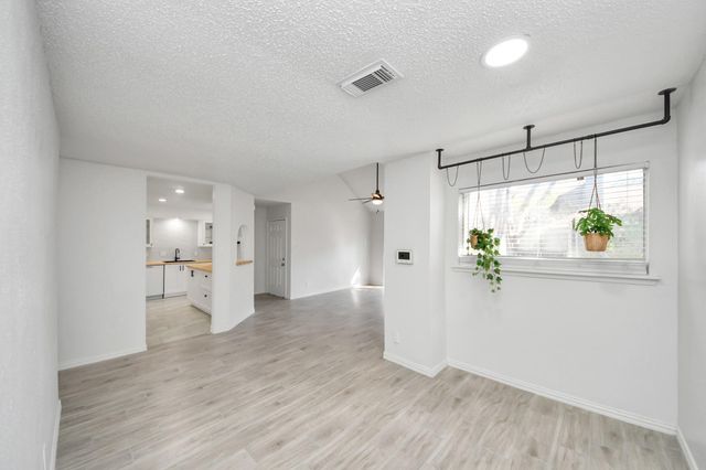 6601 Sands Point Drive 47, Houston, TX 77074