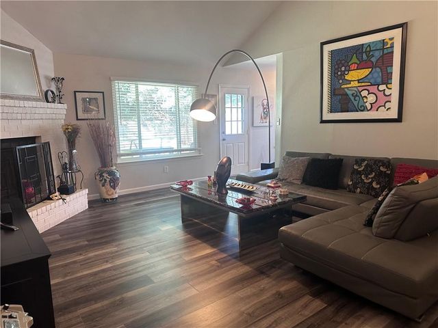 11020 Mortons Crossing, Alpharetta, GA 30022