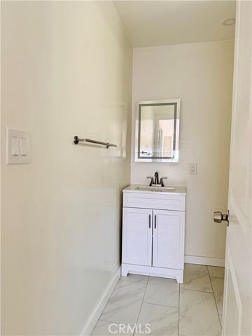 1316 N Hollywood Way, Burbank, CA 91505