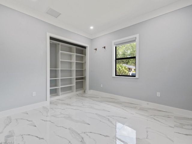 2538 4th AVE NE, Naples, FL 34120