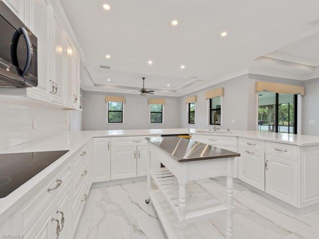 2538 4th AVE NE, Naples, FL 34120