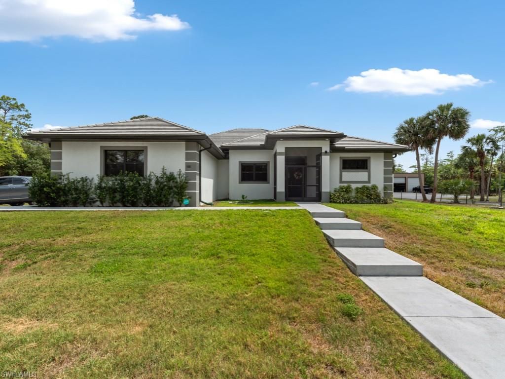 2538 4th AVE NE, Naples, FL 34120