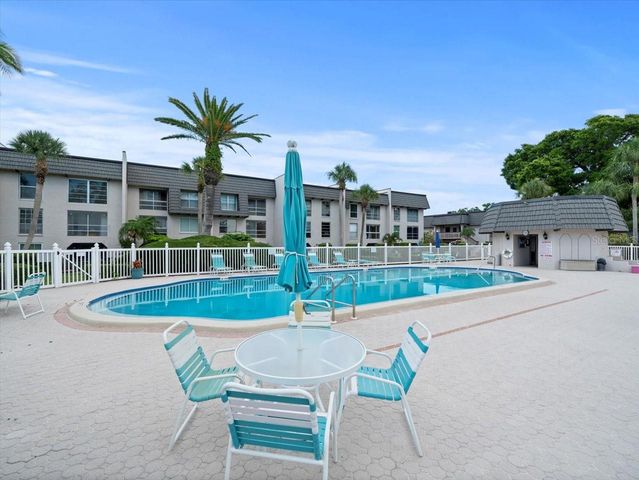 1503 CORDOVA GREEN, Seminole, FL 33777