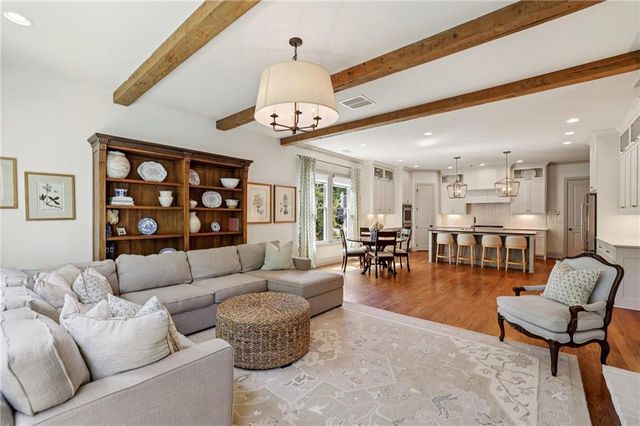 2743 N Thompson Road NE, Brookhaven, GA 30319