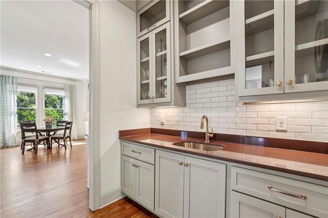 2743 N Thompson Road NE, Brookhaven, GA 30319