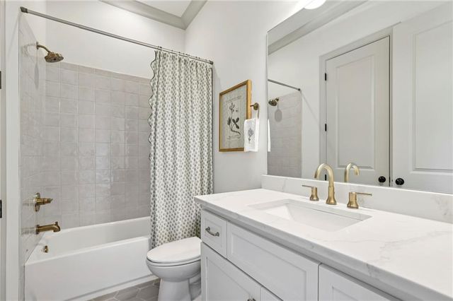 2743 N Thompson Road NE, Brookhaven, GA 30319